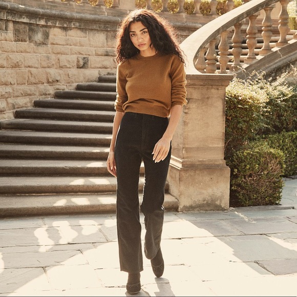 SOLD - DÔEN - Ophelia Sweater in Mustard - XS - Picture 3 of 8